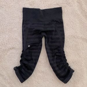 Lululemon cropped leggings